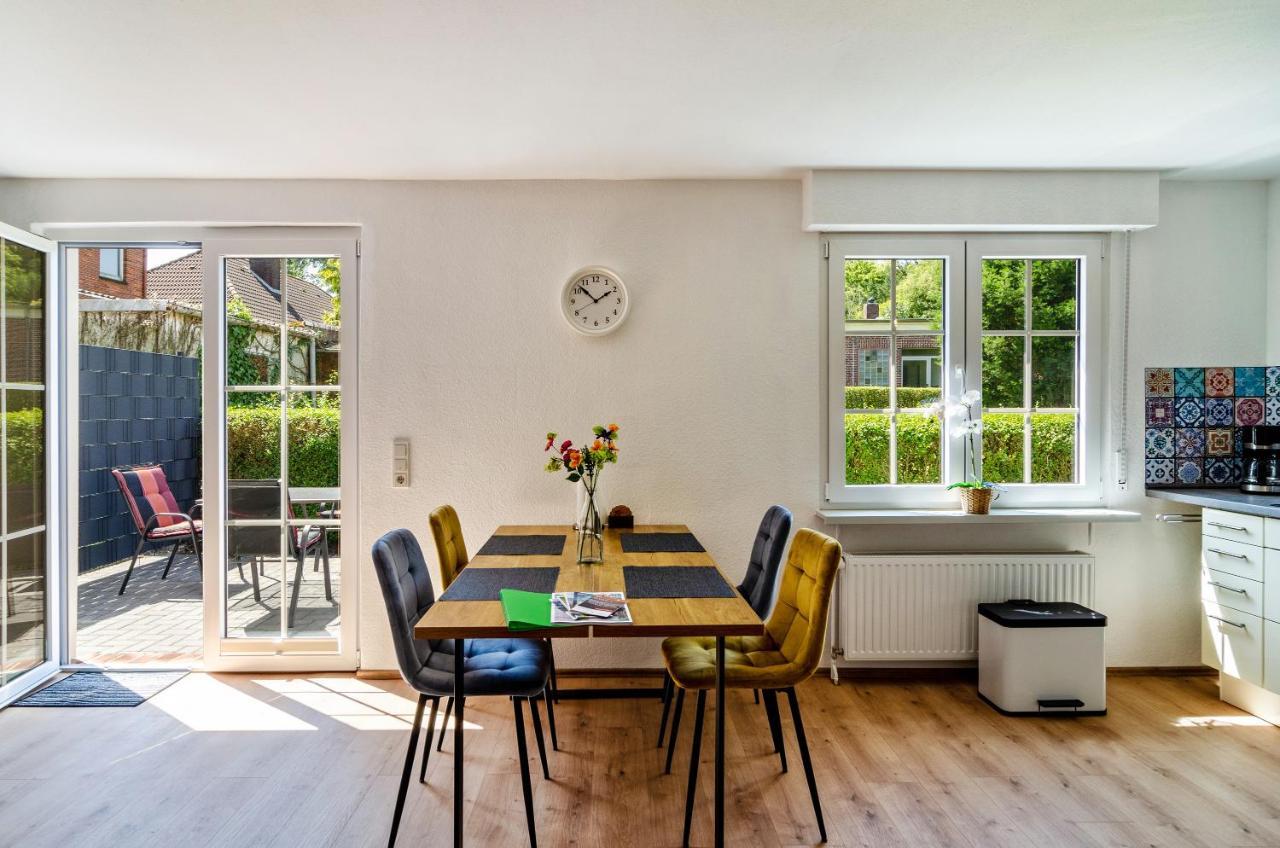 Ferienhaus Sonnenschein - Wohnung 1 Norden Exterior foto